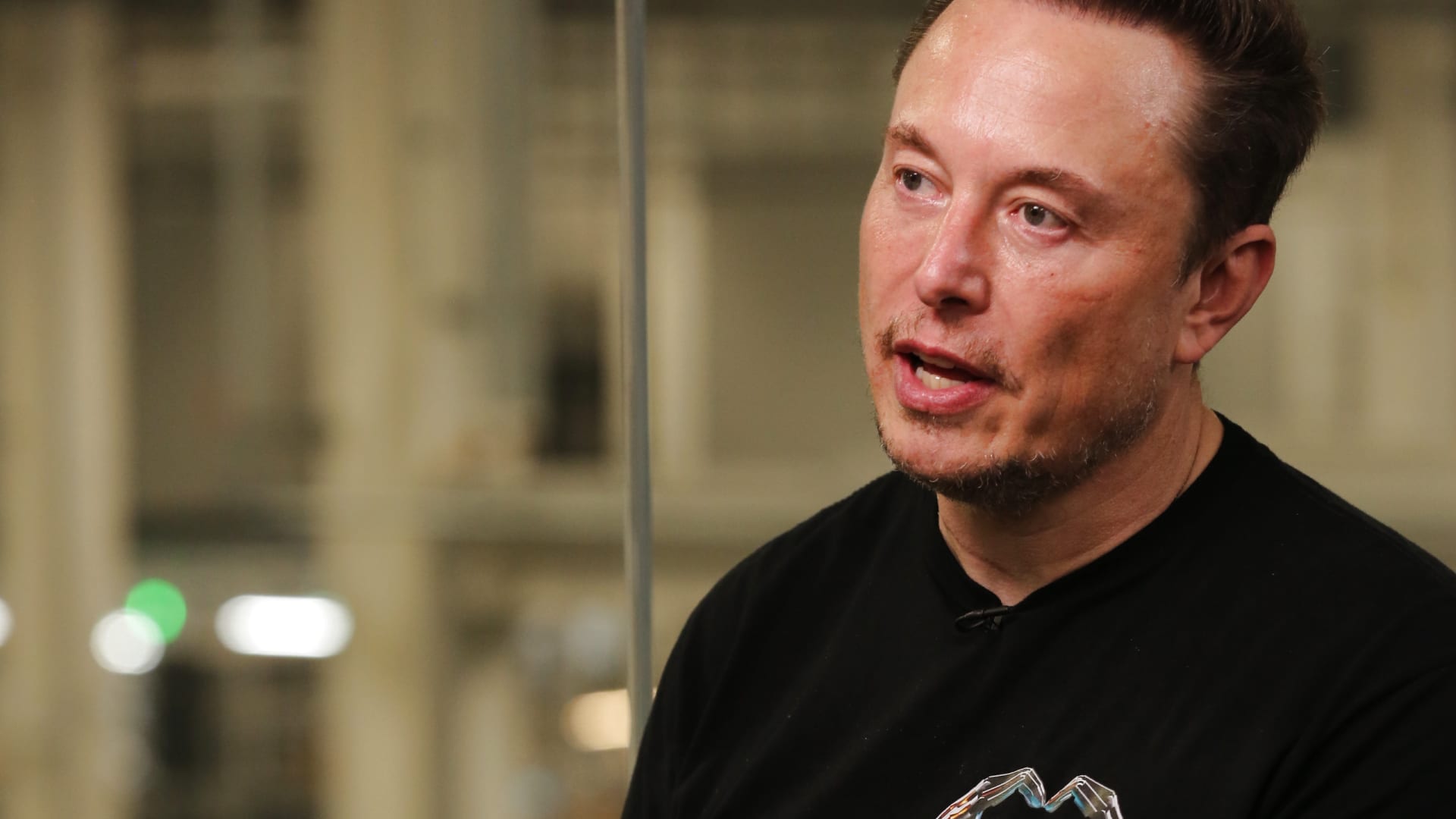 Elon Musk splits time throughout SpaceX, Tesla and Twitter