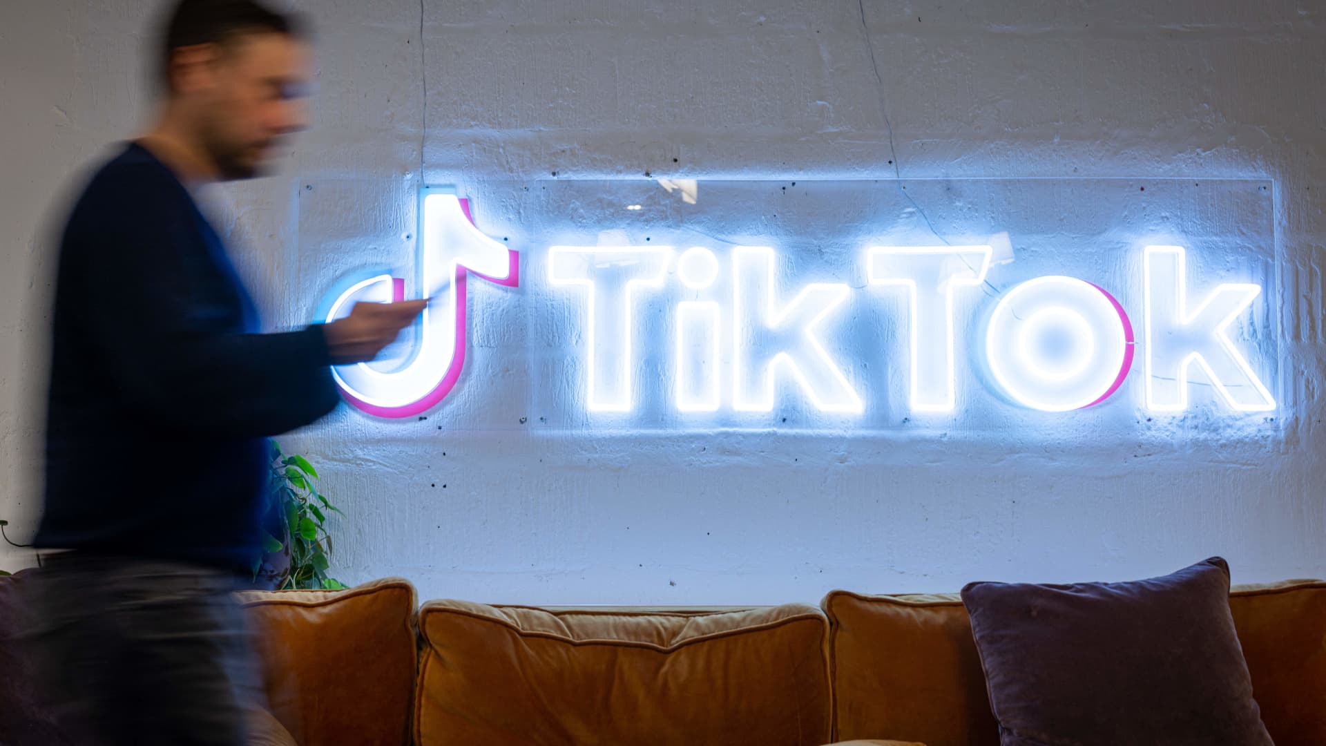 TikTok's latest venture: subscription-based music streaming