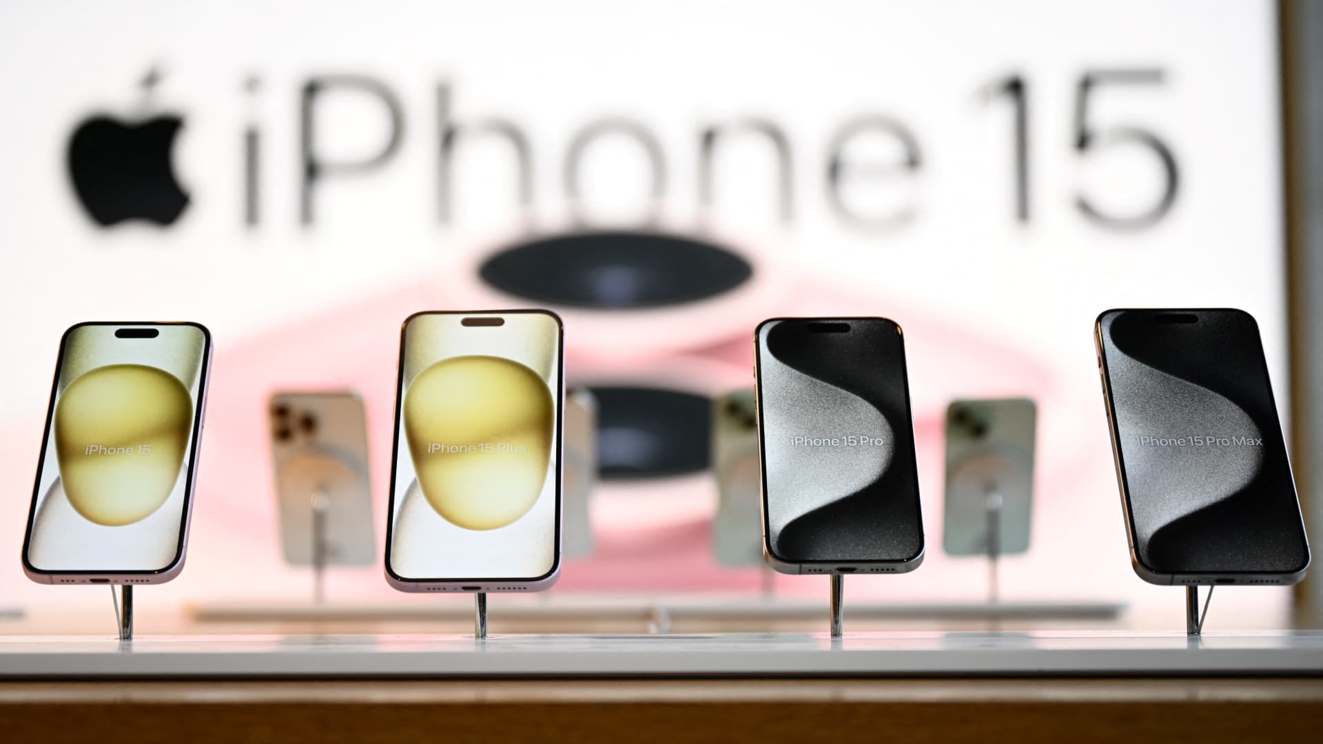 Apple iPhone sales drop 19% in China as Huawei demand soars: Counterpoint