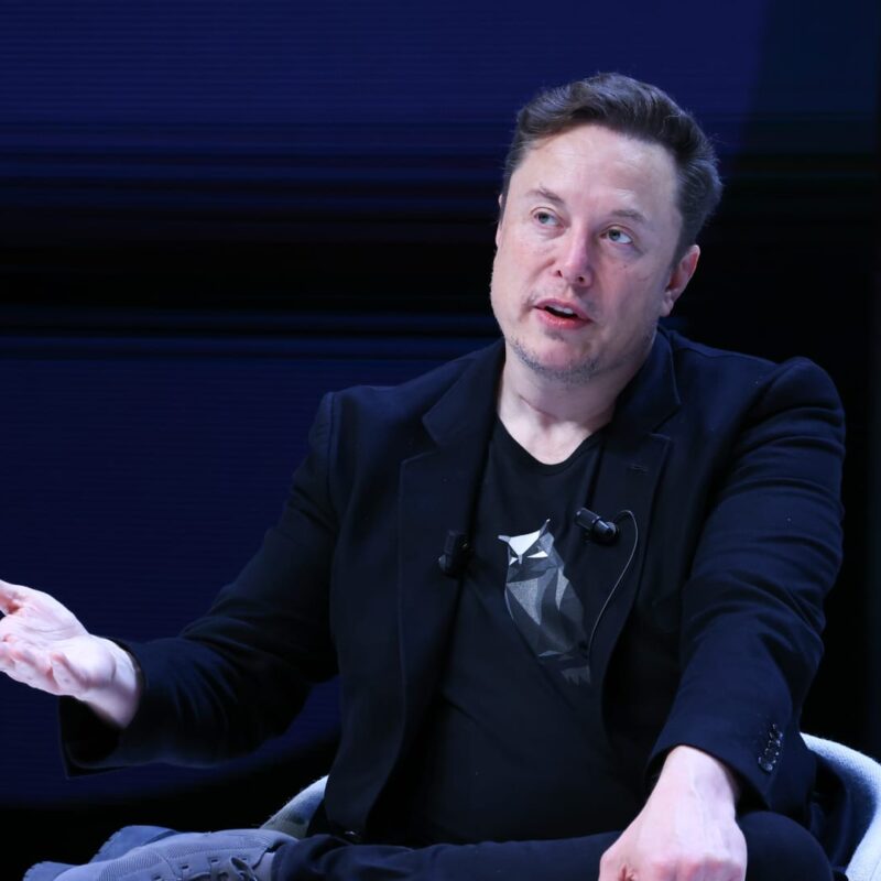 Elon Musk wants Tesla to invest $5 billion into his newest startup, xAI â if shareholders approve