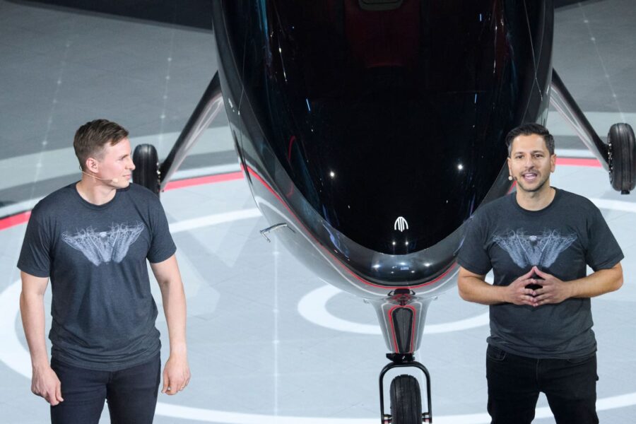Archer Aviation drops 15% on $850 million share sale