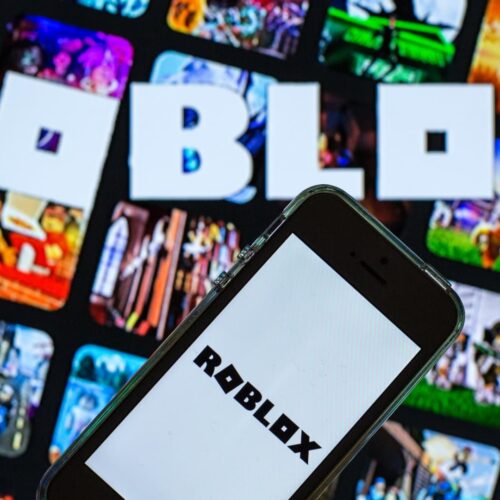 Roblox announces short-video, AI features amid child safety concerns