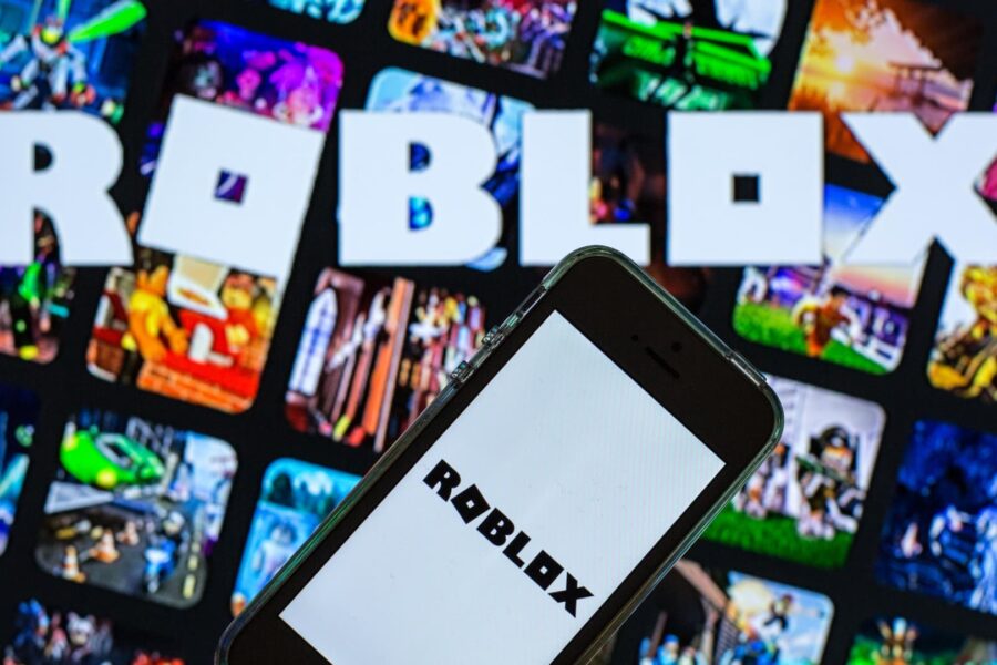 Roblox announces short-video, AI features amid child safety concerns