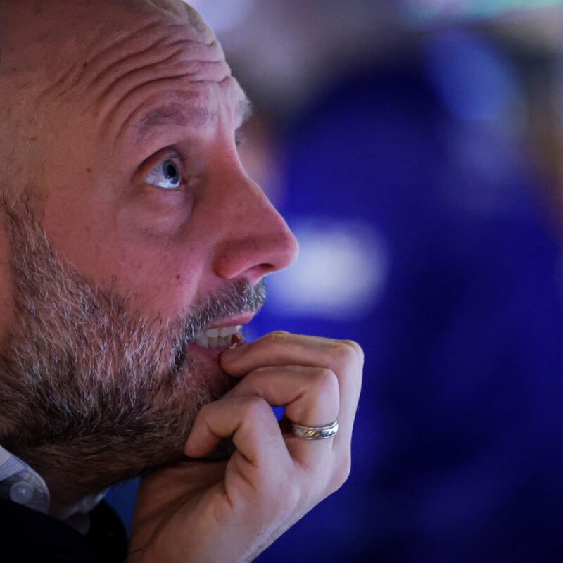 Why investors shouldn't cash out on Corning's monster rally just yet