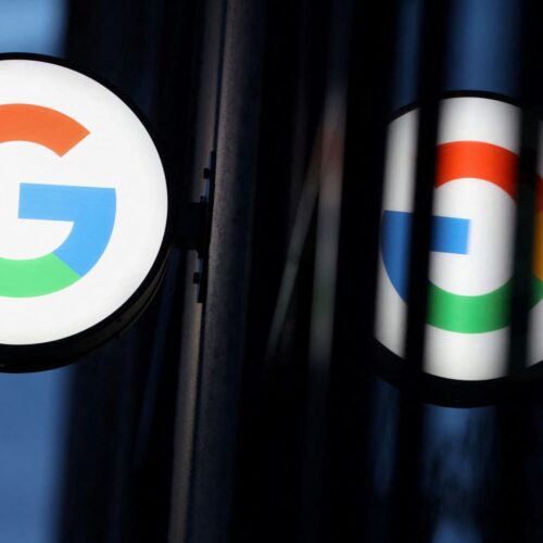 Nearly a thousand Google workers sign letter urging company to divest from ICE, CBP