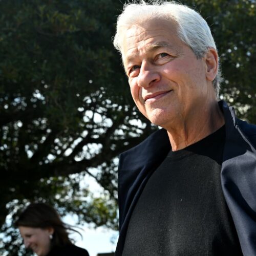 Dimon warns on AI job losses, calls for government-business incentives